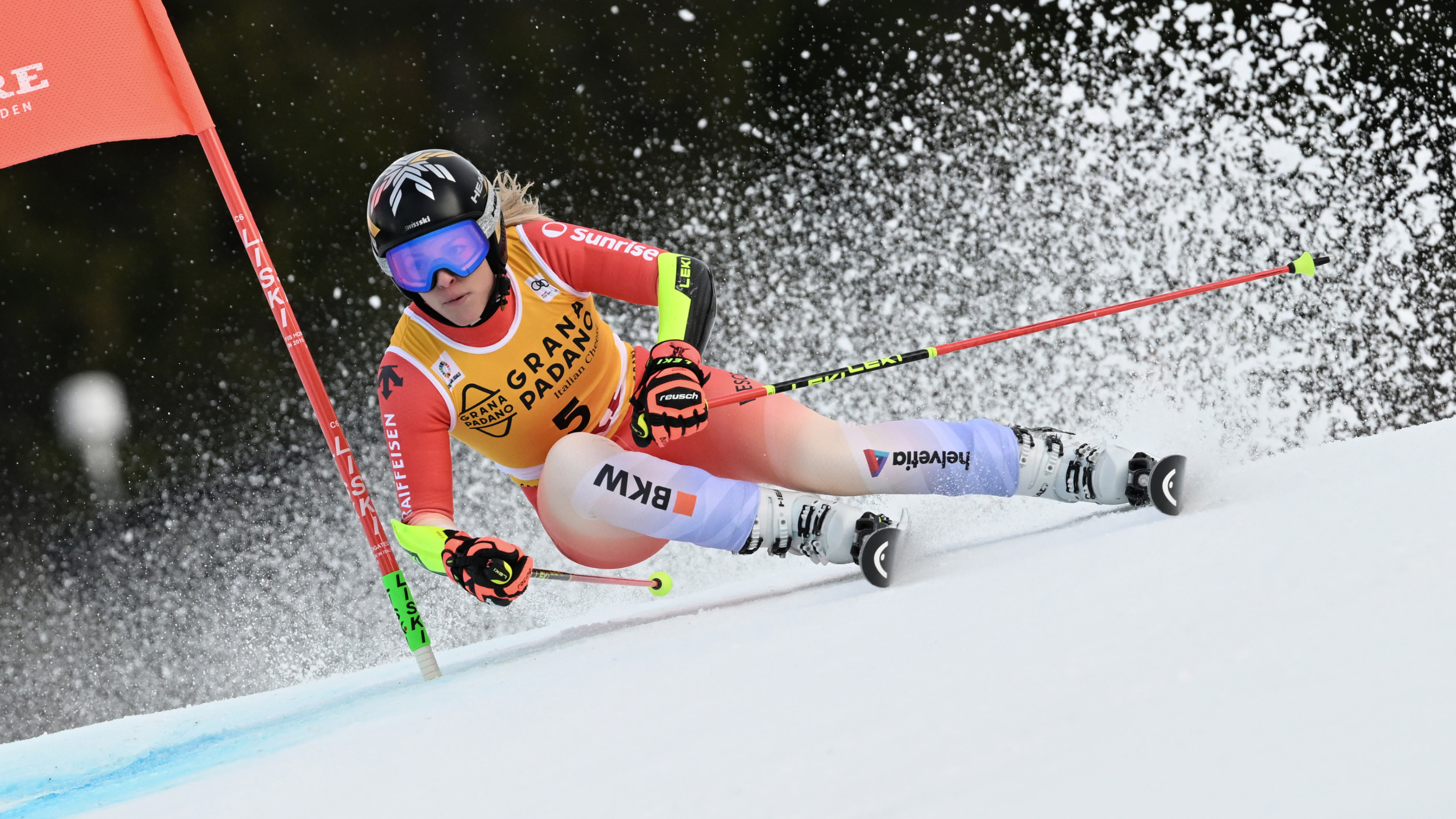 rolex-testimonies-skiing-lara-