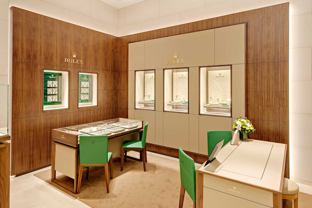 DAFC Rolex Boutique in Rex Arcade 4 6 Le Loi Street Ben Nghe Ward District 1 Ho Chi Minh City 700000