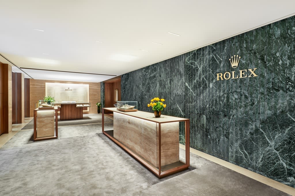 Rolex boutique tourneau hot sale
