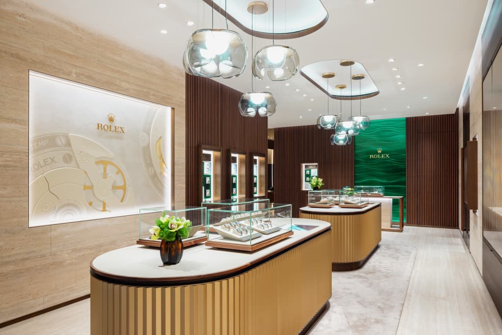 Mayors Jewelers in 3393 Peachtree Road NE Lenox Square Suite 3017 Atlanta 30326