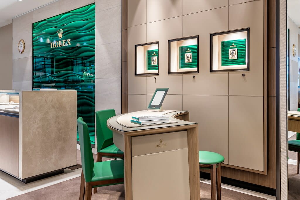 Leonardo jewelers rolex shop