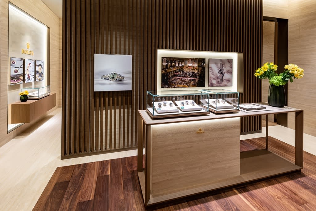 Rolex Boutique Takashimaya Shinjuku in 1F 5 24 2 Sendagaya Shibuya ku 151 8580