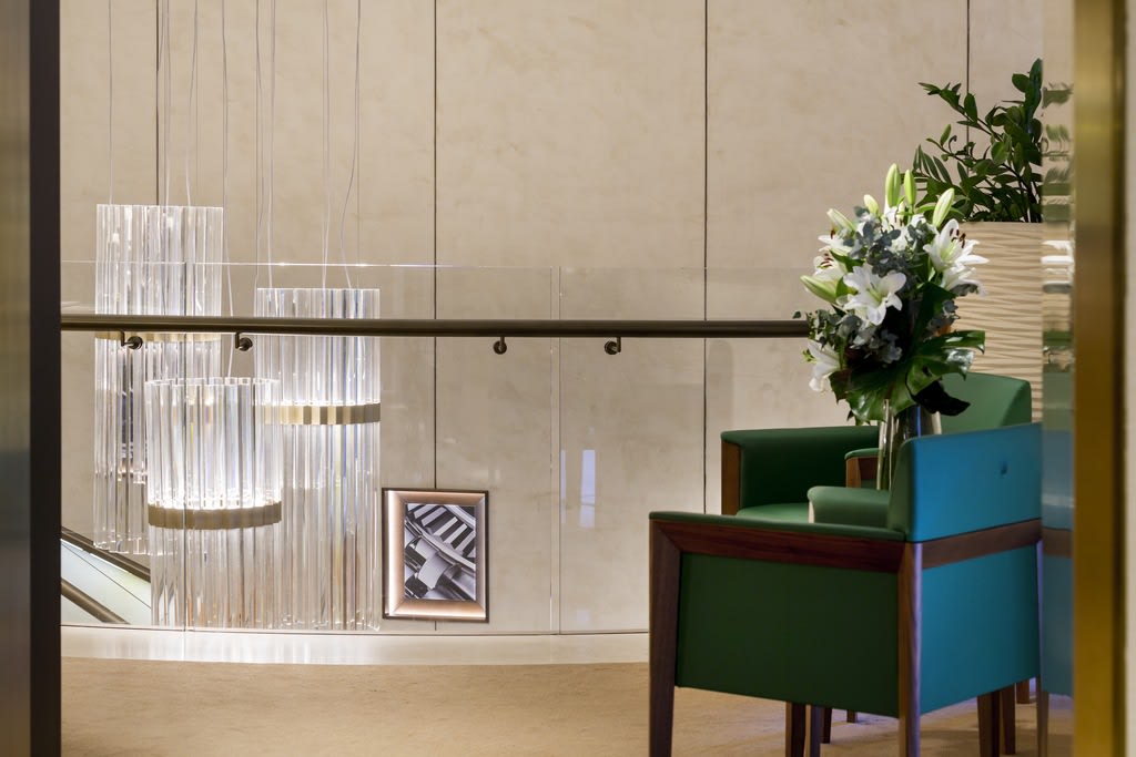 The hourglass sydney sale