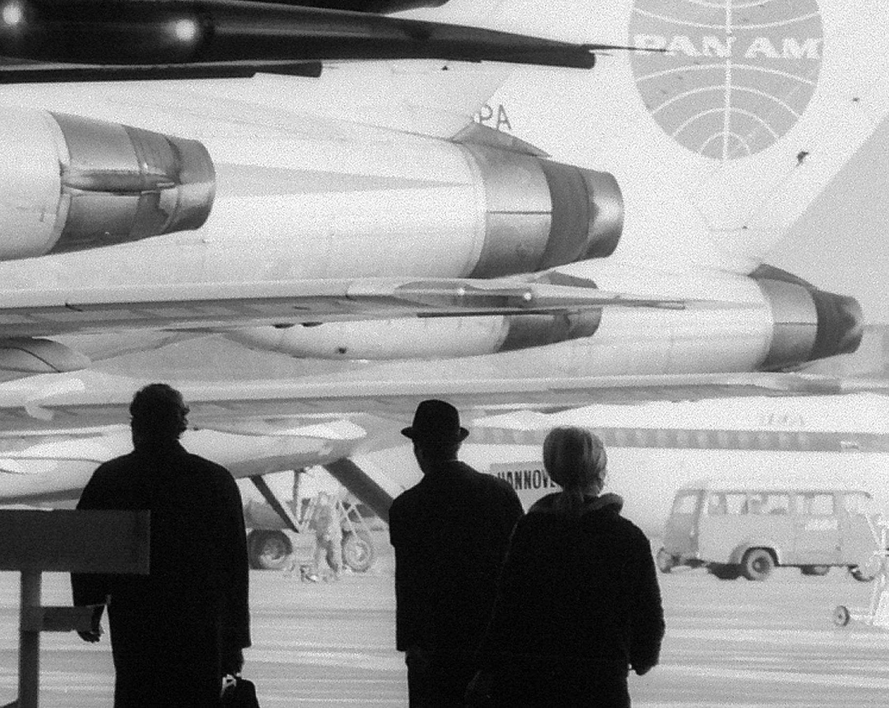 עדים להיסטוריה