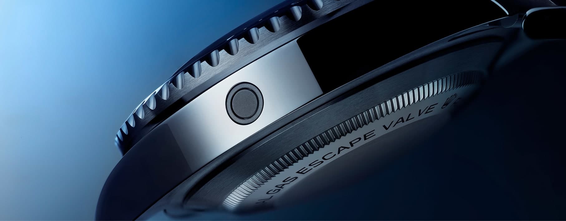 ميزات ساعة سي دويلَر