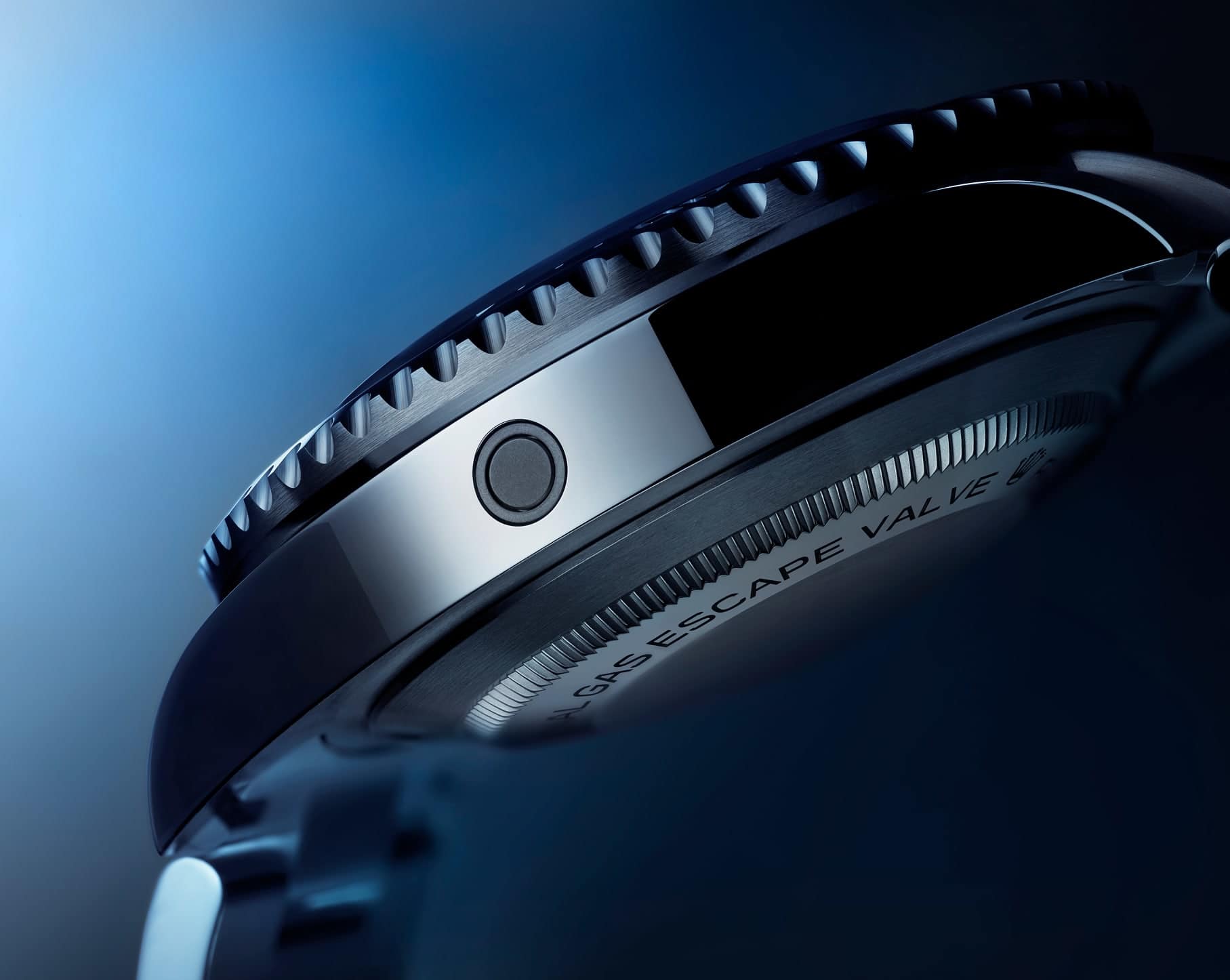 ميزات ساعة سي دويلَر