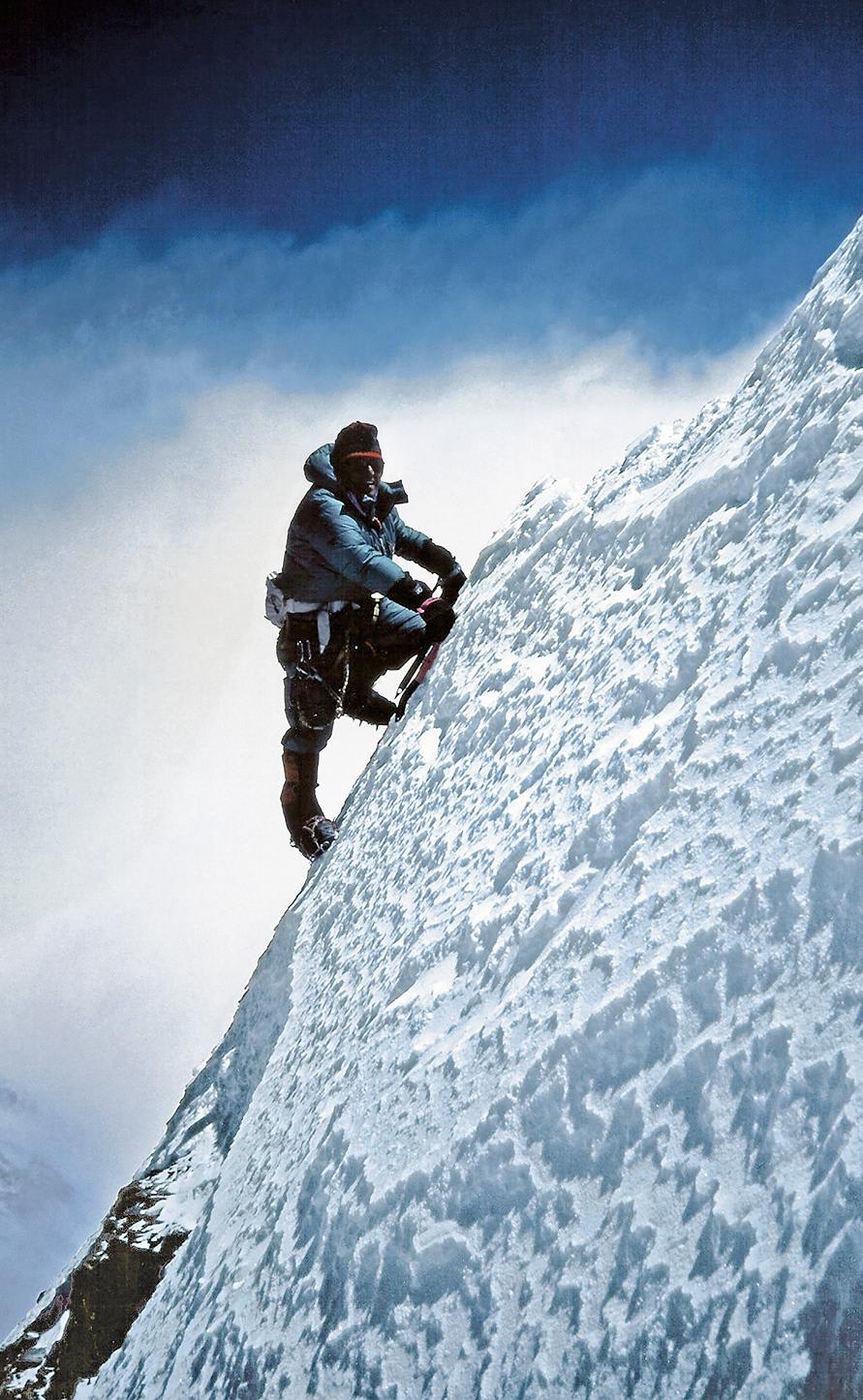 Bersemangat menuju puncak
