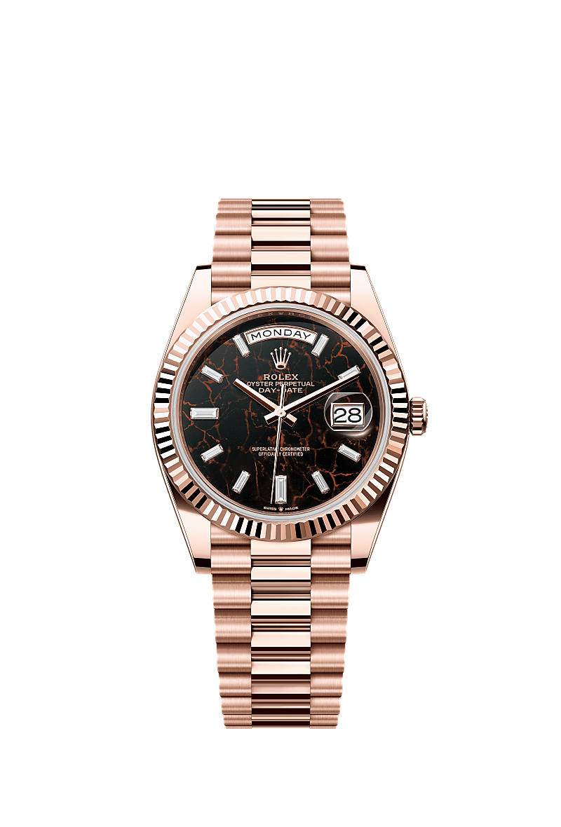 Eisenkiesel set with diamonds