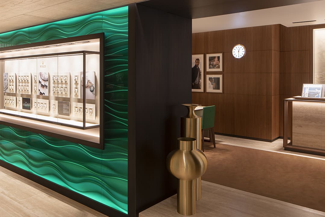 Mua một chiếc Rolex