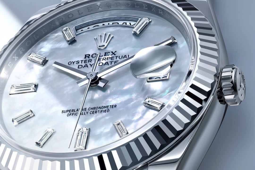Rolex Day Date 40 saati 18 kt beyaz alt n m228239 0004