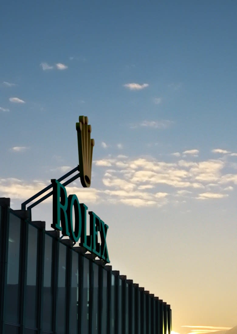 создавая само совершенство