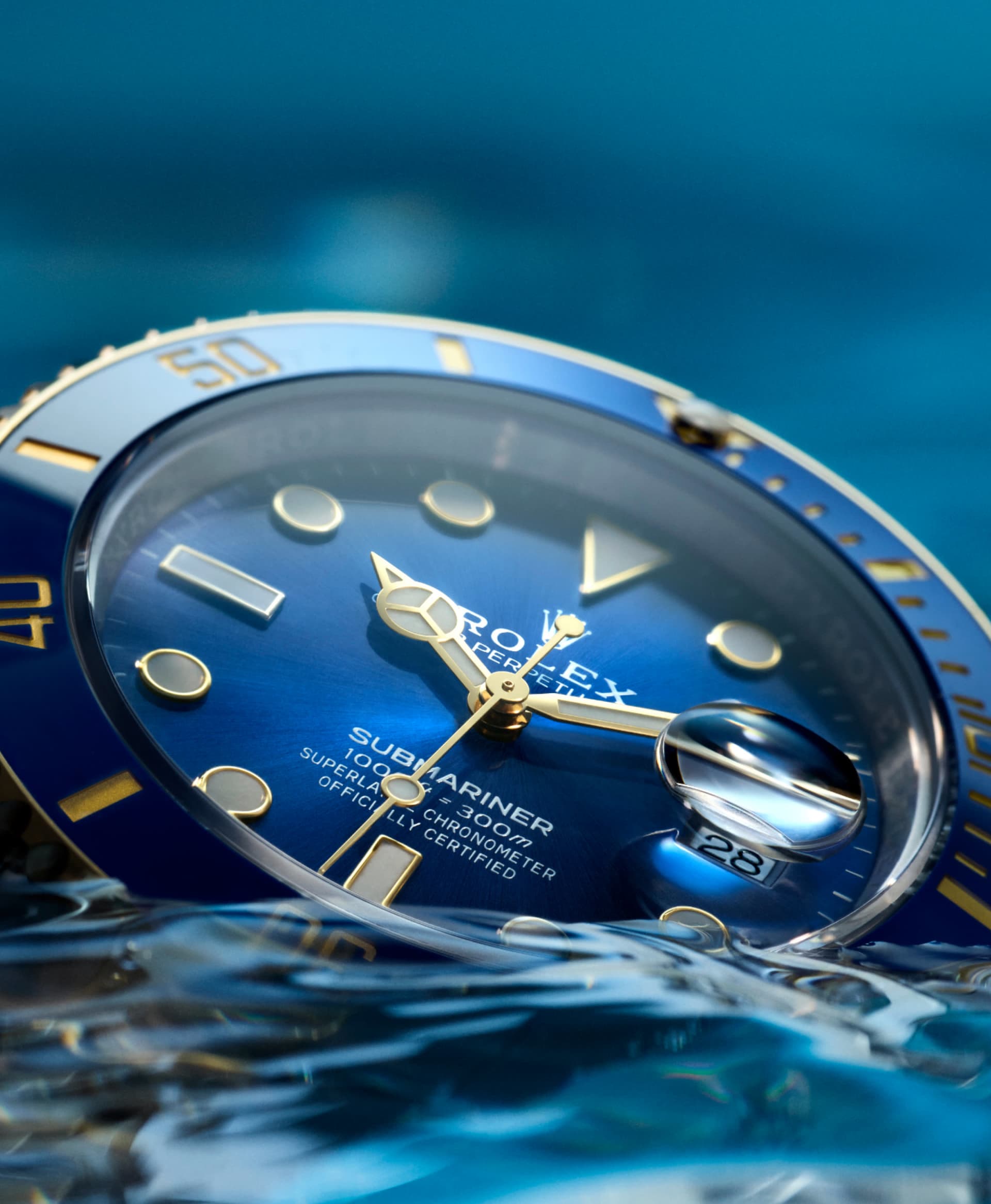 Vành đồng hồ màu xanh dương của Submariner