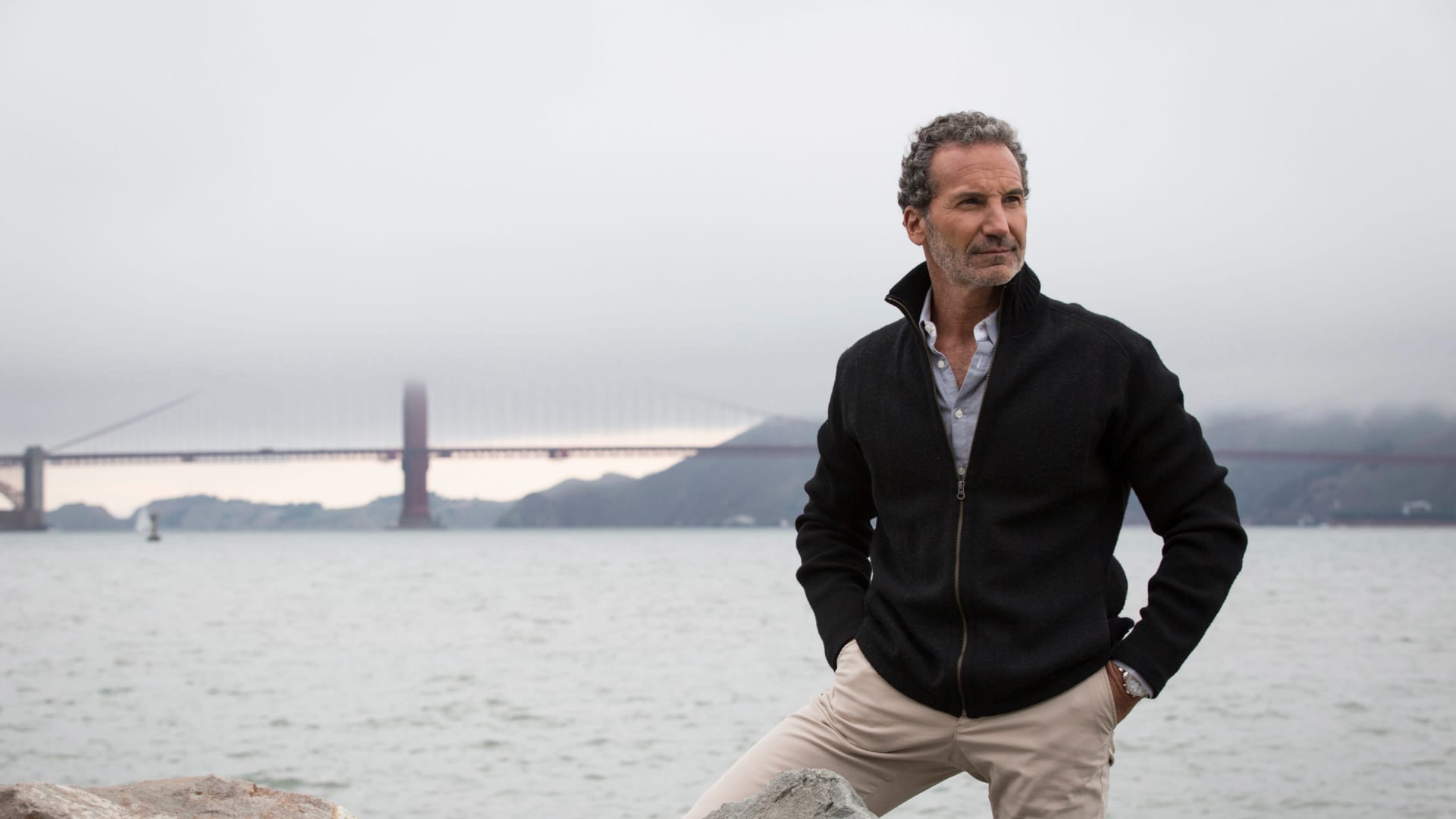 Paul Cayard am Strand