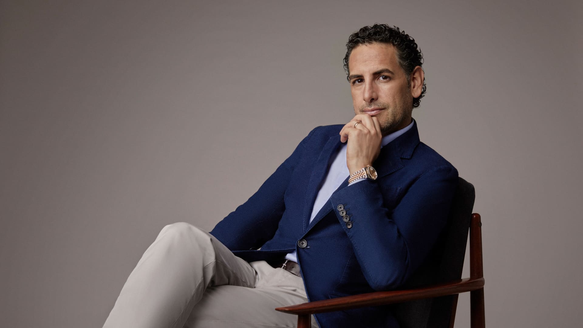 Juan Diego Flórez montre au poignet