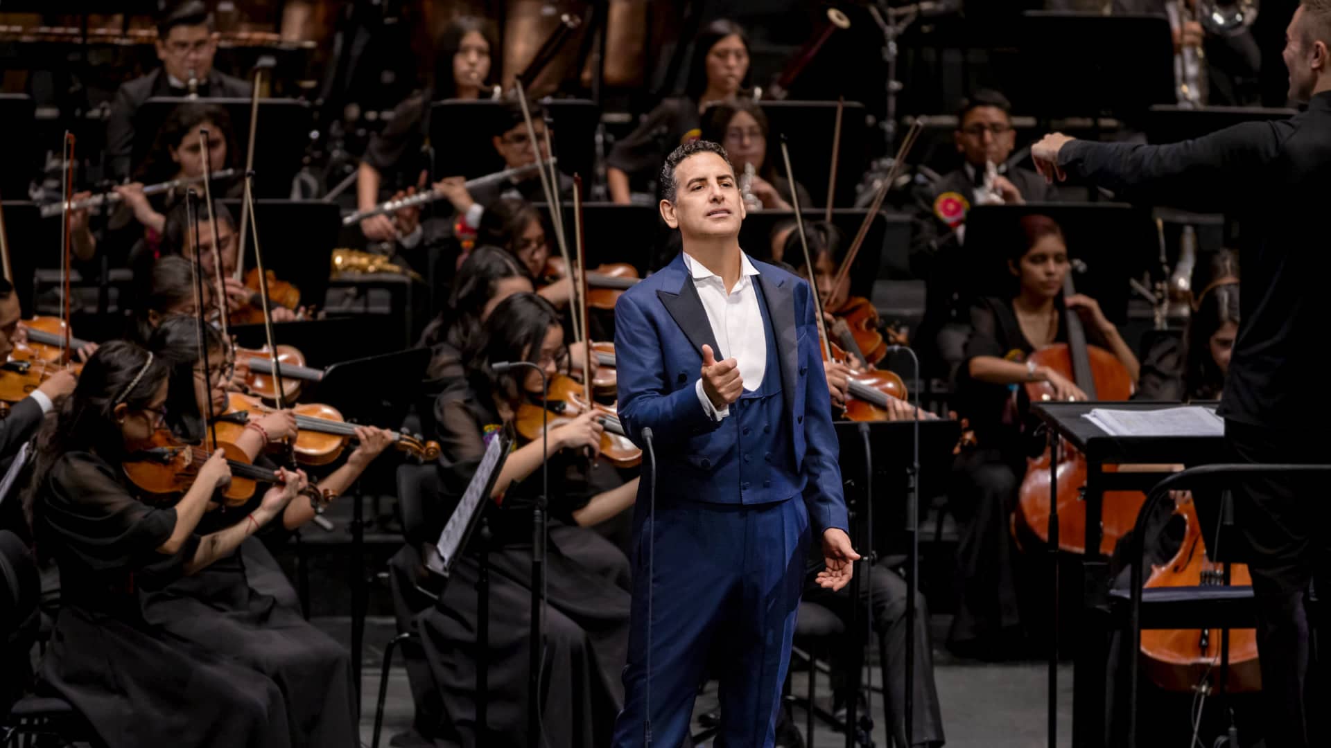 Juan Diego Flórez en train de chanter