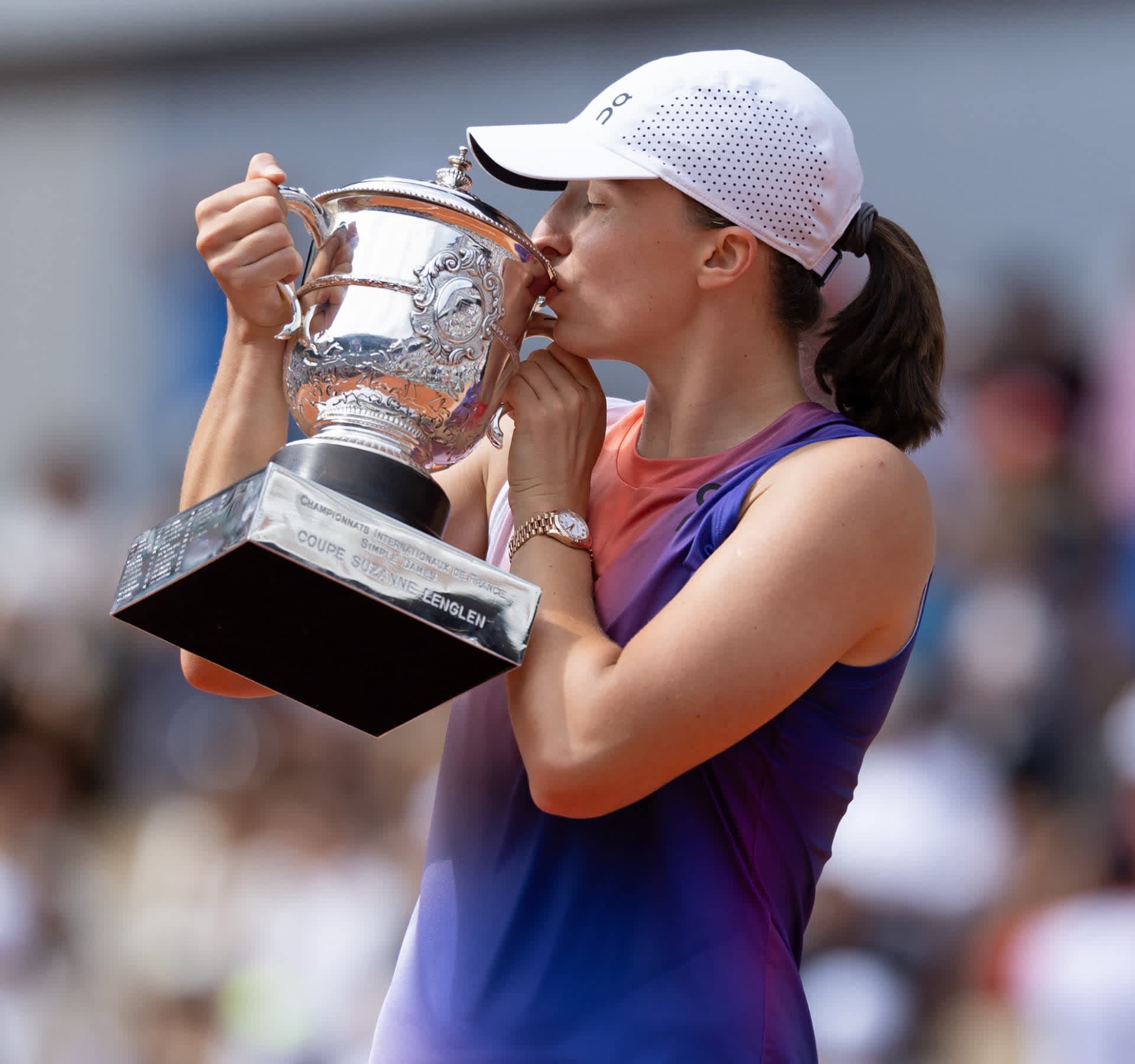 Iga Świątek after winning Roland-Garros in 2020, wearing a Rolex Datejust