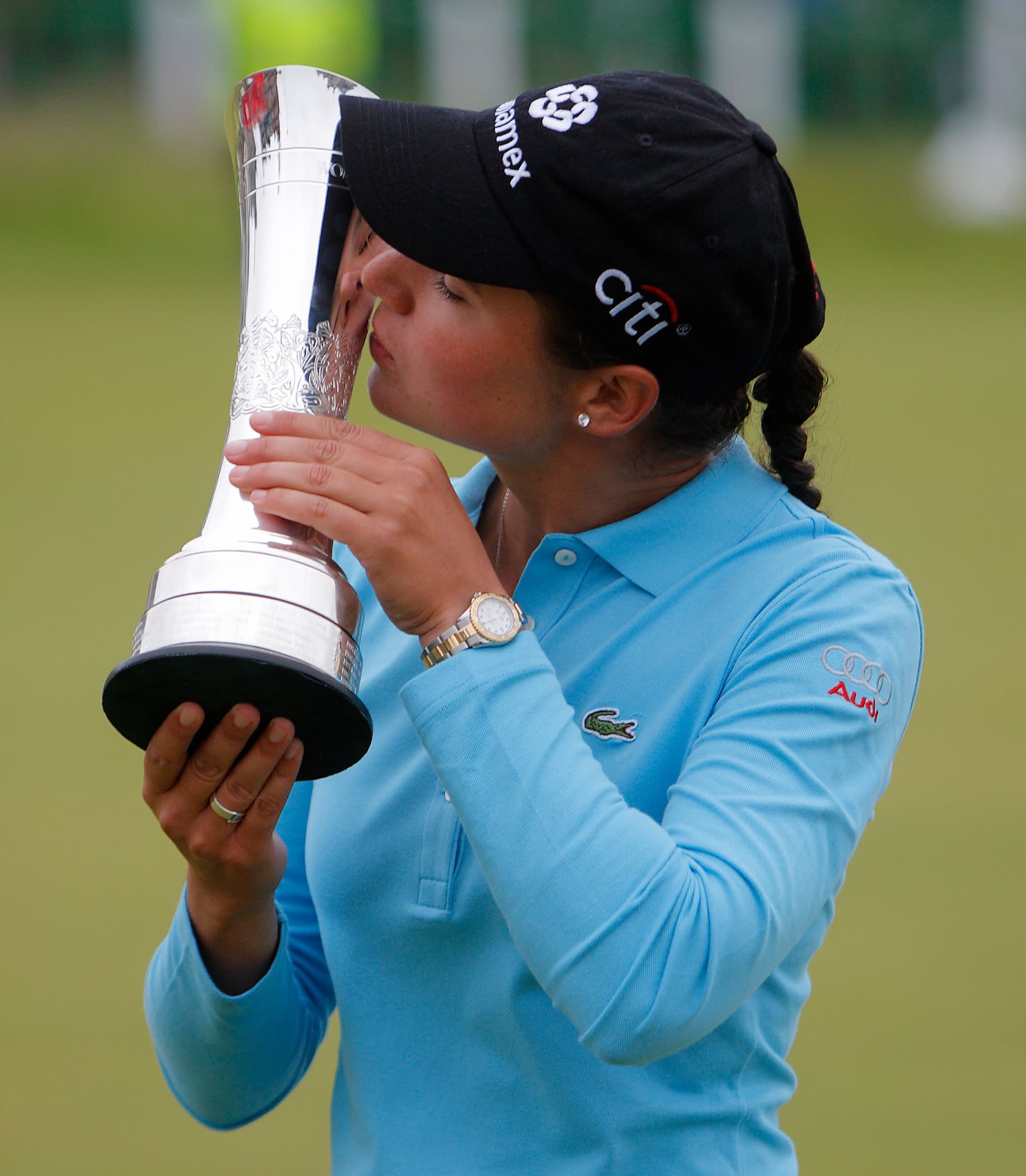 Lorena Ochoa mit der Trophäe