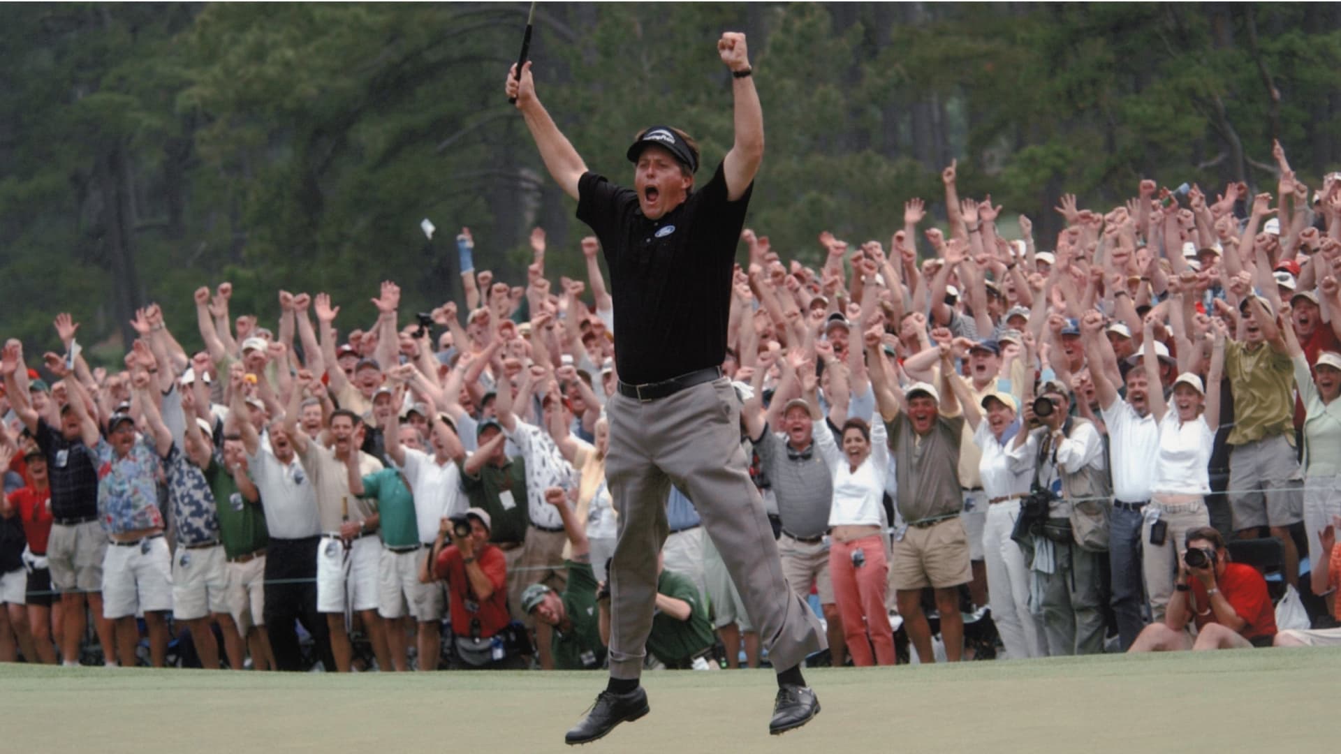 Phil Mickelson na czarno