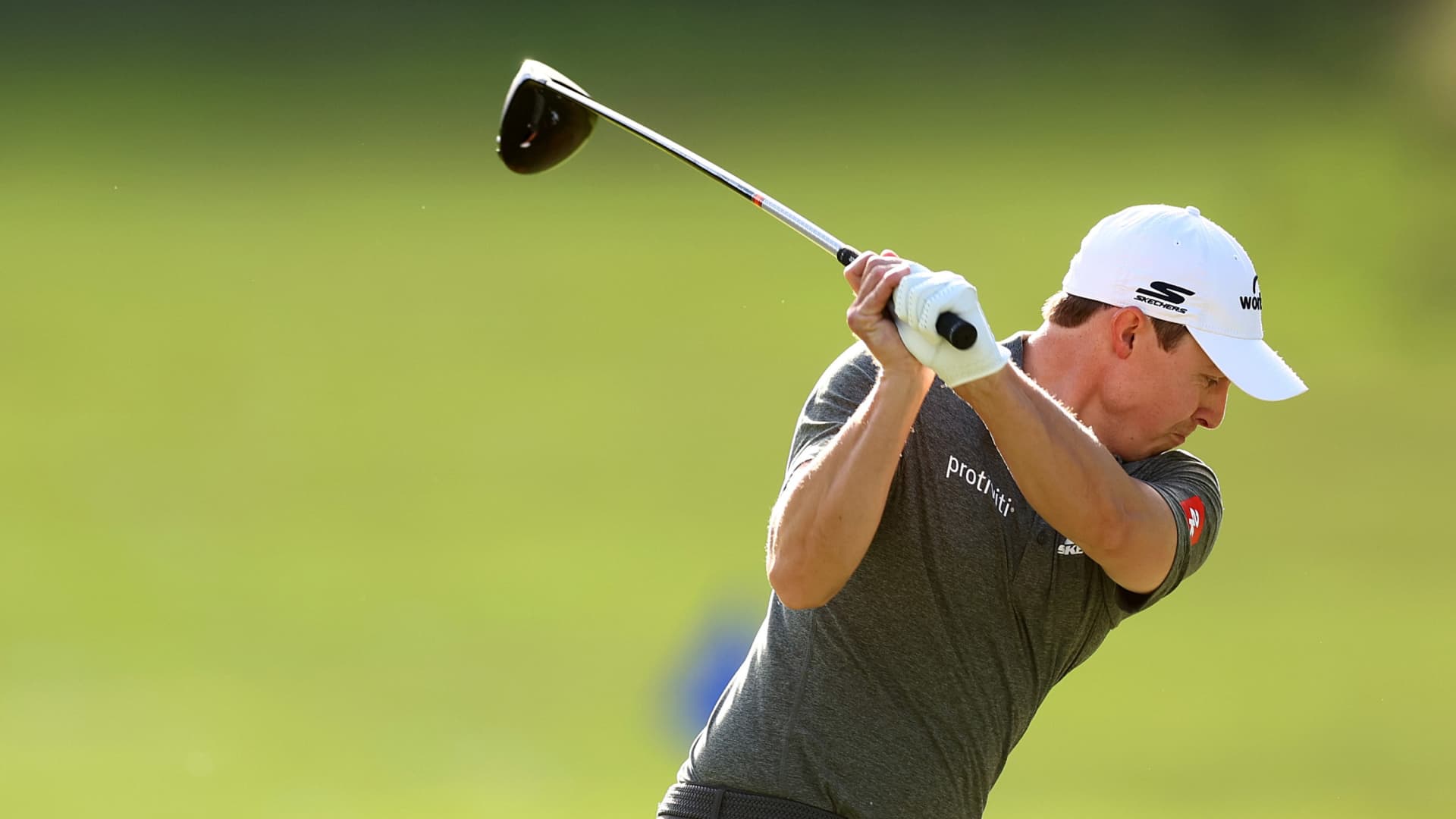 馬菲・費斯柏德列於綠茵賽場