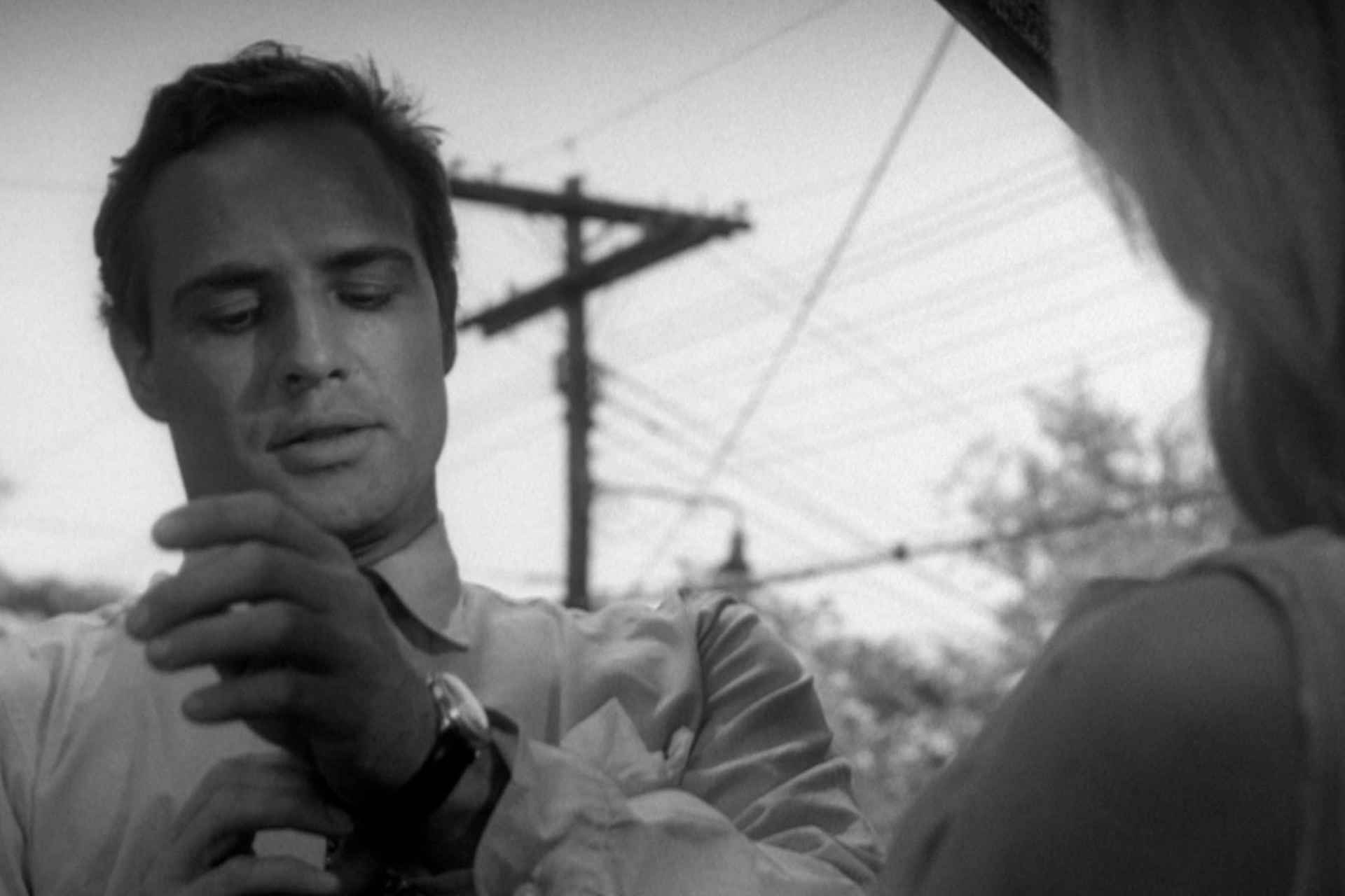 《慾火情燄》（1960），馬龍・白蘭度與鍾安・活華